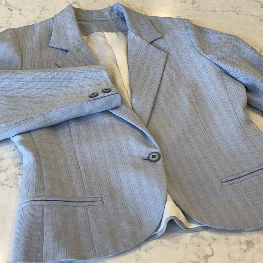 Light Blue Cropped Pinstripe Blazer Notch Lapels Single-Button Closure